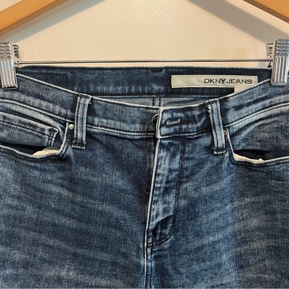 DKNY women’s size 8 - Picture 5 of 6